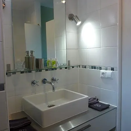 B&B Bloom Bed & Breakfast 4*